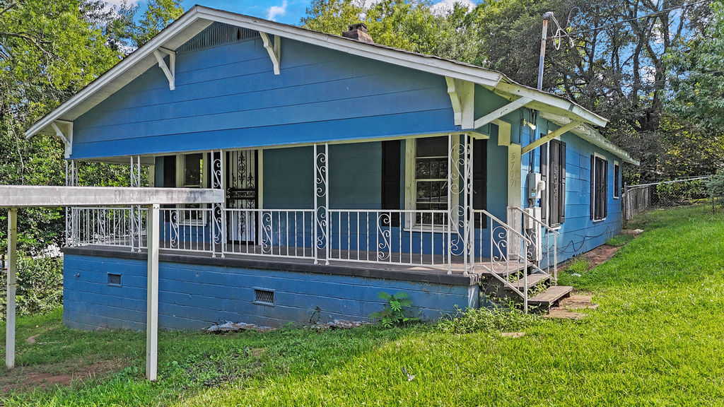 5709 13th Street South