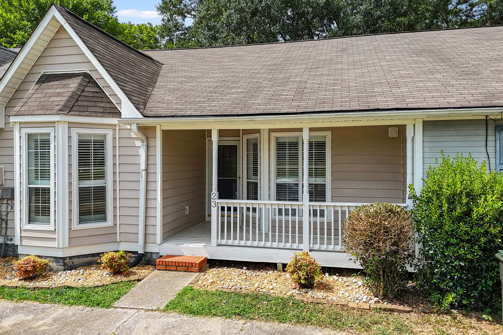 23 Cottage Circle - 1